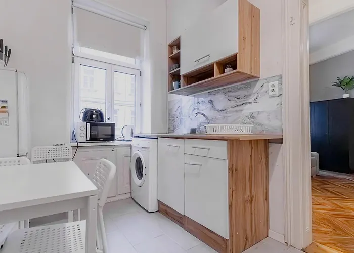 5-min To Danube , Stylish 1br Apt, For Longstays شقة فيينا