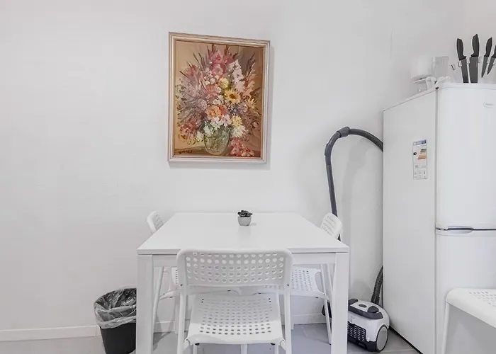 5-min To Danube , Stylish 1br Apt, For Longstays *
